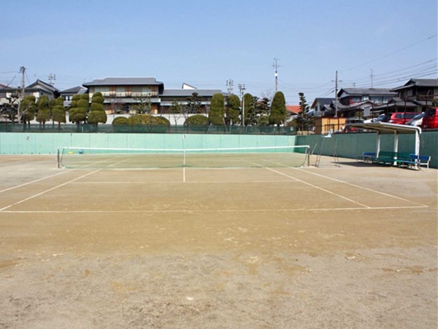 立花公園テニスコート 桑名市スポーツ施設